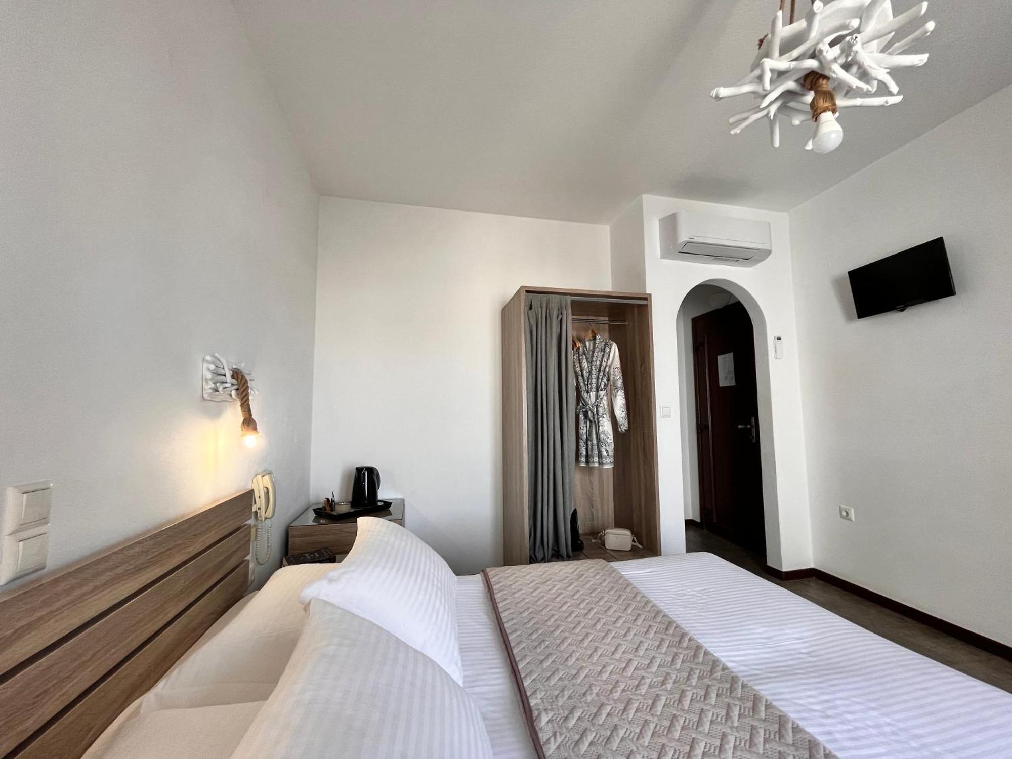 Christina Hotel, Adults Only, Heated Salt Water Pool Náoussa Chambre photo